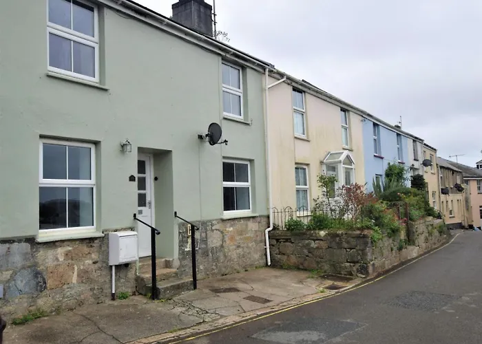 Bells Cottage - Explore Cornwall By Rail